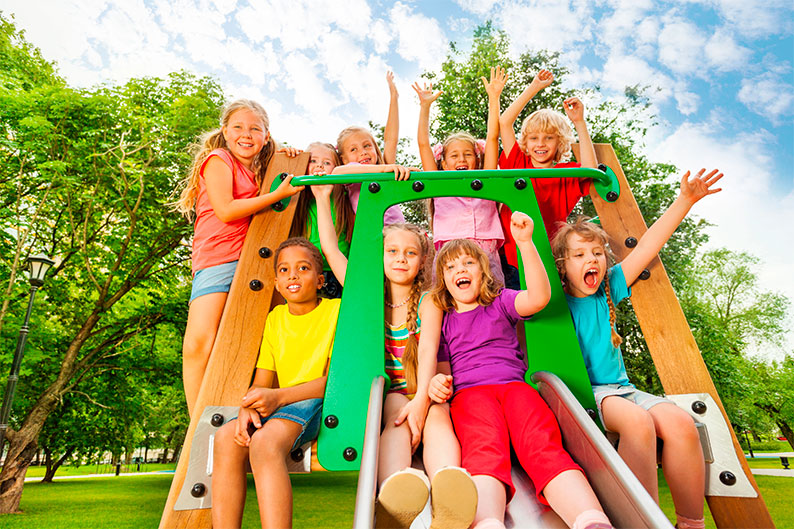 Izquierda Unida Tomelloso denuncia la insuficiente oferta de plazas en las actividades deportivas de verano para la infancia