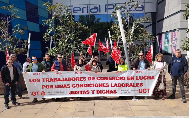 Castilla-La Mancha se suma a la jornada de Huelga para denunciar el preacuerdo estatal del convenio de grandes marcas de comercio, textil y calzado