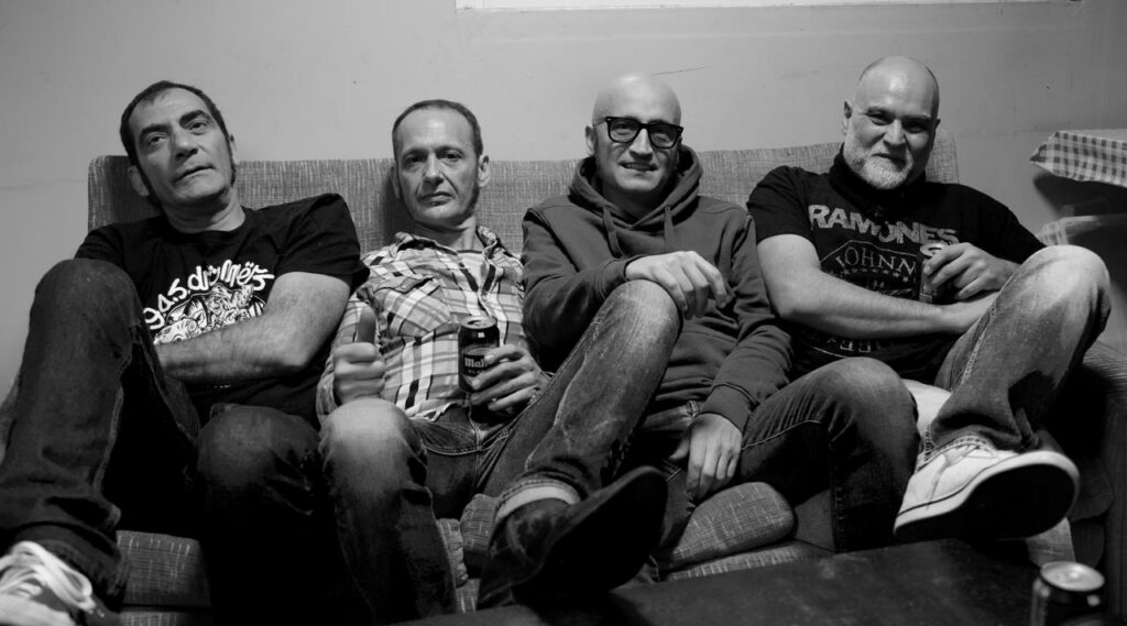 La Secta aterriza en Tomelloso con una noche de Garaje, Punk y Rock and Roll 1 lasecta el beat tomelloso 3 1