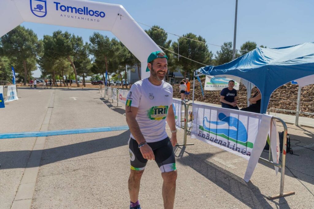 Laura Gallego e Ismael García conquistan el VI Triatlón “Ciudad de Tomelloso” 16 laura gallego ganadora triatlon tomelloso 14