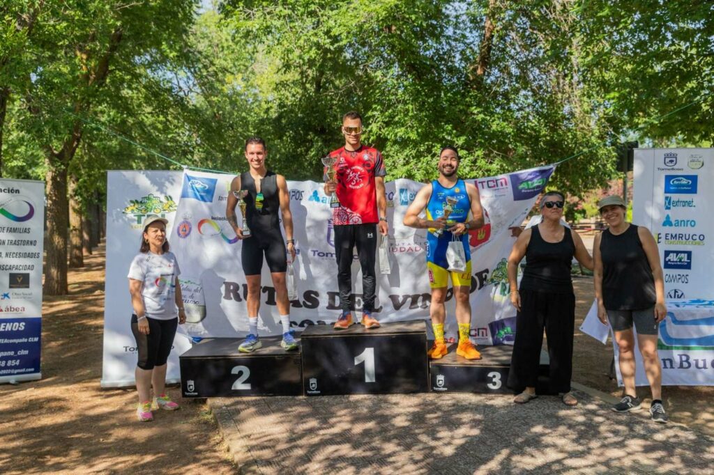 Laura Gallego e Ismael García conquistan el VI Triatlón “Ciudad de Tomelloso” 3 laura gallego ganadora triatlon tomelloso 2