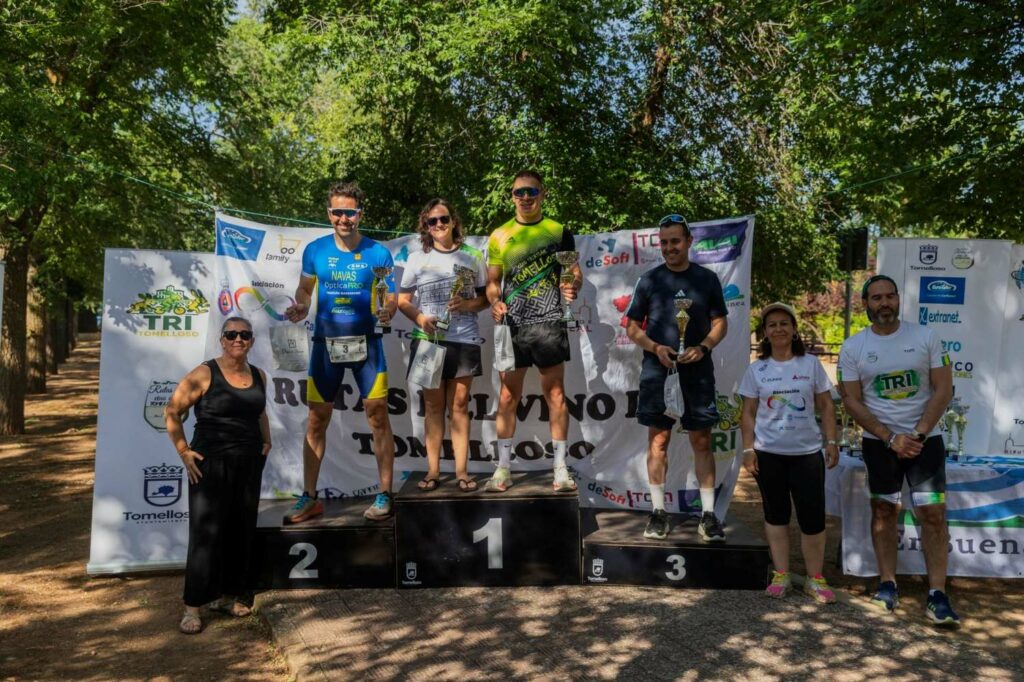 Laura Gallego e Ismael García conquistan el VI Triatlón “Ciudad de Tomelloso” 6 laura gallego ganadora triatlon tomelloso 5