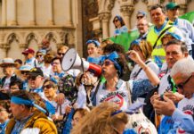 “No queremos ser tierra de sacrificio”: manifestación en Cuenca el Día de Castilla-La Mancha contra las macroplantas de biometano y las macrogranjas “No queremos ser tierra de sacrificio”: manifestación en Cuenca el Día de Castilla-La Mancha contra las macroplantas de biometano y las macrogranjas