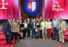 La Mesa del Tercer Sector de Castilla-La Mancha recibe la Placa al Mérito Regional en el Día de la región La Mesa del Tercer Sector de Castilla-La Mancha recibe la Placa al Mérito Regional en el Día de la región