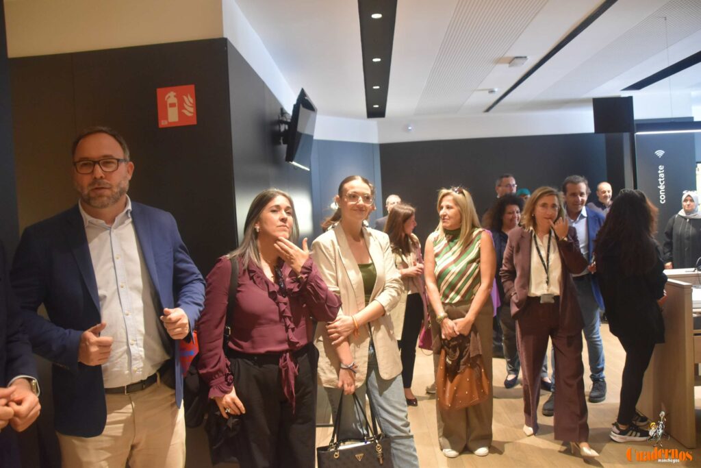 nueva oficina caixabank tomelloso 11