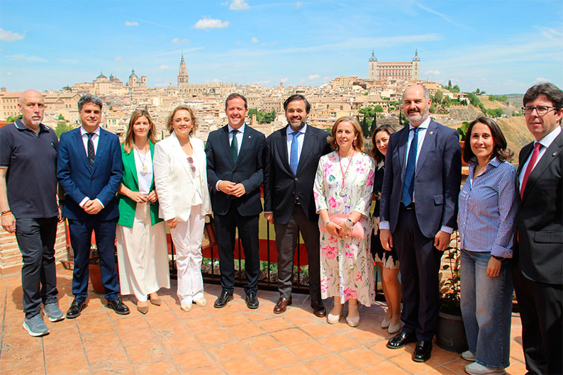 Núñez apuesta por bajar impuestos para garantizar que trabajar “merezca la pena” y dé las rentas suficientes para unas condiciones de vida “dignas”