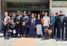 La ONCE muestra a la Policía Local de Ciudad Real técnicas de guía para el trato con personas ciegas La ONCE muestra a la Policía Local de Ciudad Real técnicas de guía para el trato con personas ciegas