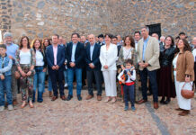 Piedrabuena inaugura sus Cruces y Mayos con el objetivo firme de alcanzar el reconocimiento nacional Piedrabuena inaugura sus Cruces y Mayos con el objetivo firme de alcanzar el reconocimiento nacional