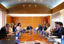 El Pleno de las Cortes de CLM debatirá este jueves sobre la compra de viviendas de jóvenes, biometano, cuchillería de Albacete y la mejora de los centros de TV en abierto El Pleno de las Cortes de CLM debatirá este jueves sobre la compra de viviendas de jóvenes, biometano, cuchillería de Albacete y la mejora de los centros de TV en abierto
