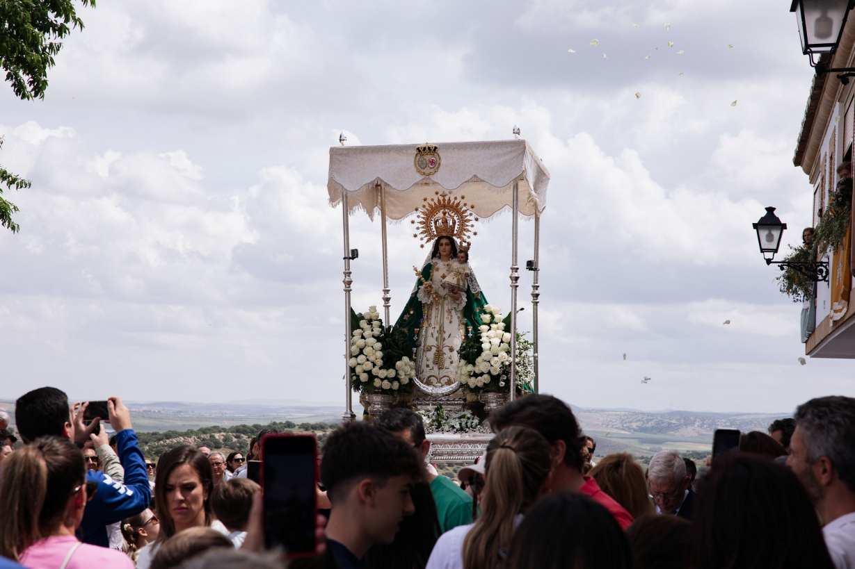 Pozuelo de Calatrava vive una multitudinaria Romería en honor a la Virgen de los Santos marcada por la tradición, la participación y la plena normalidad