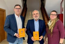 Ramón Prous dona a la Biblioteca Municipal su obra “Comercio sostenible 2030. Dinamización del comercio local” Ramón Prous dona a la Biblioteca Municipal su obra “Comercio sostenible 2030. Dinamización del comercio local”