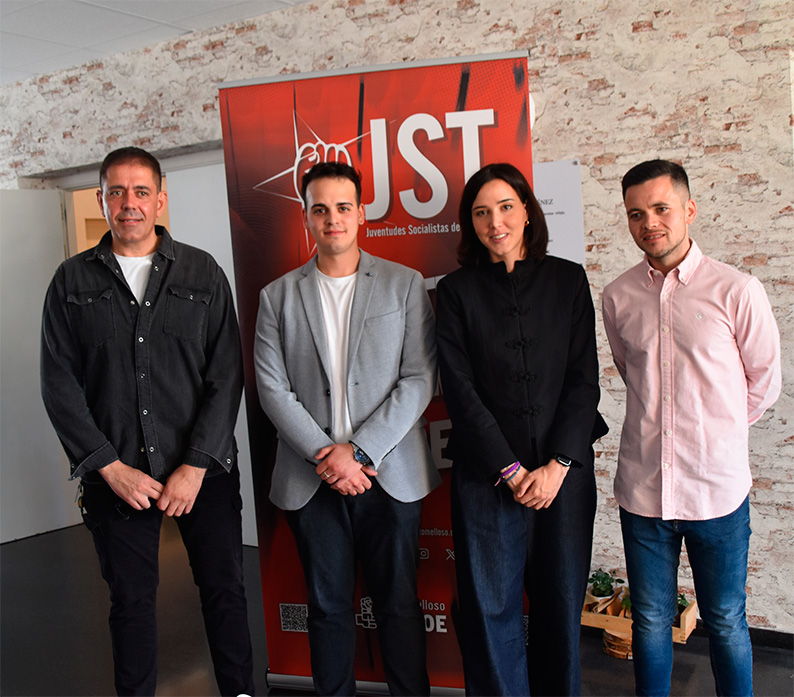 Tomelloso alza la voz por la igualdad en los XIV Premios Rosa Roja de Juventudes Socialistas de Castilla-La Mancha 11 rosa roja premios tomelloso