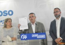 Lucas-Torres defiende en Tomelloso una rebaja fiscal de 400 millones para familias y autónomos Lucas-Torres defiende en Tomelloso una rebaja fiscal de 400 millones para familias y autónomos