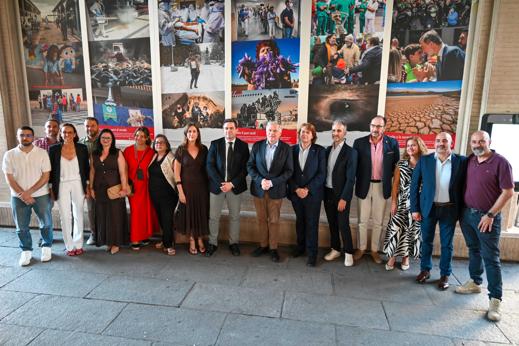 Valverde pone en valor la labor de los medios de comunicación en la inauguración de la exposición fotográfica con motivo del 35 aniversario de La Tribuna 3 Valverde pone en valor la labor de los medios de comunicación en la inauguración de la exposición fotográfica con motivo del 35 aniversario de La Tribuna
