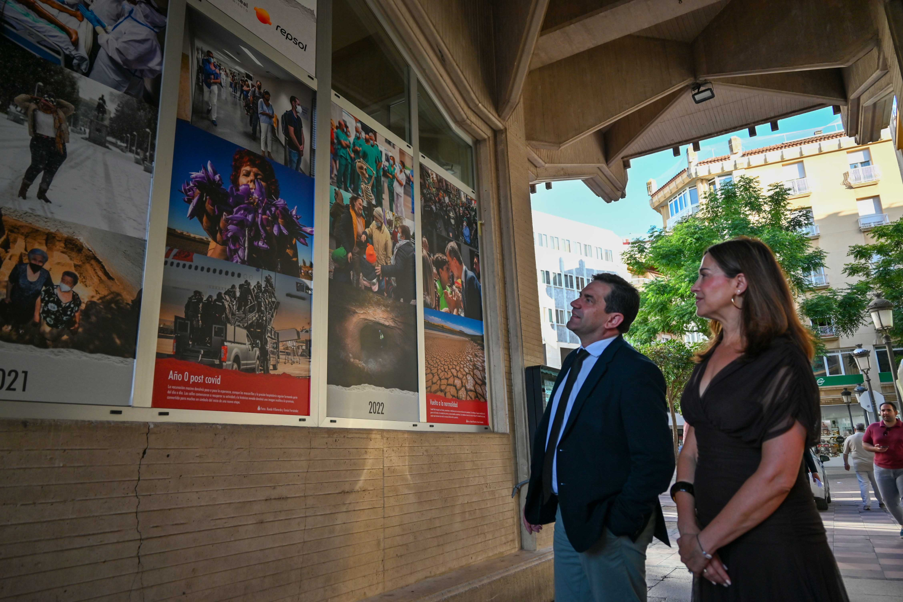 Valverde pone en valor la labor de los medios de comunicación en la inauguración de la exposición fotográfica con motivo del 35 aniversario de La Tribuna 12 Valverde pone en valor la labor de los medios de comunicación en la inauguración de la exposición fotográfica con motivo del 35 aniversario de La Tribuna