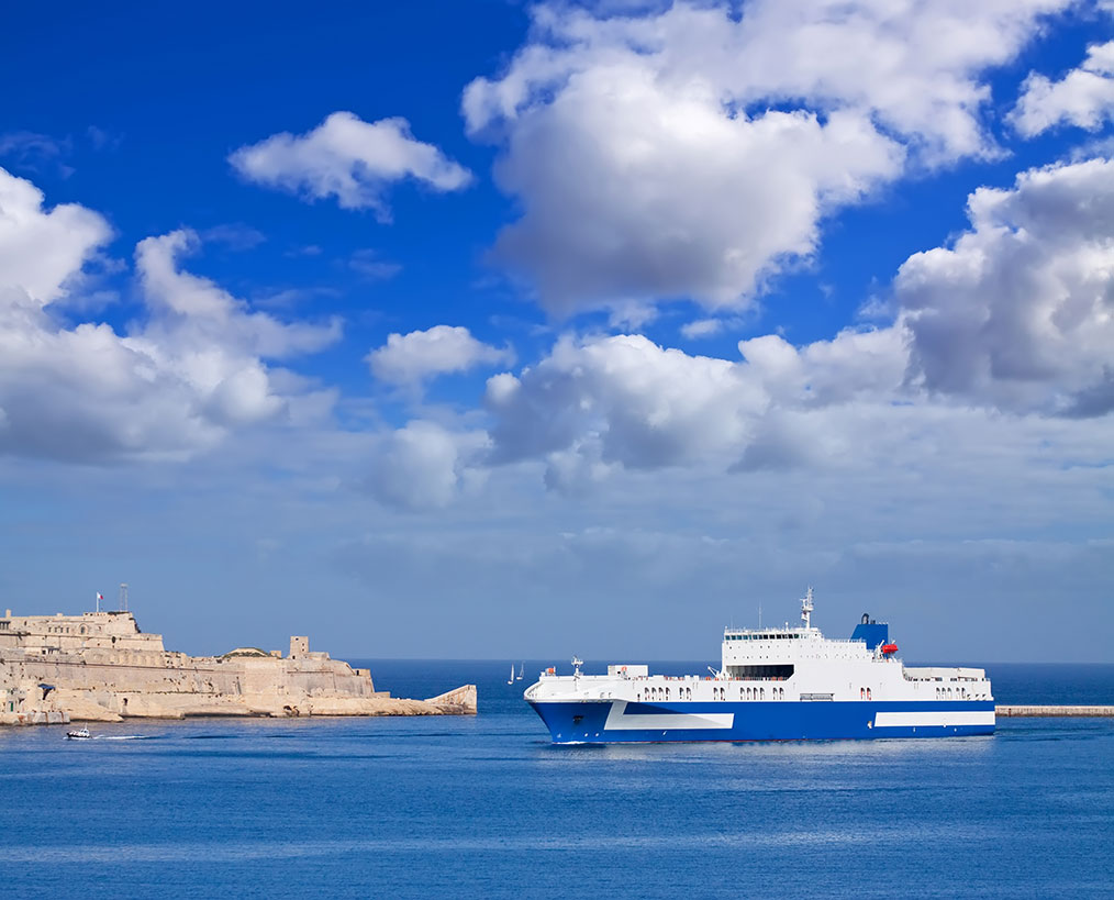 Viajar en Ferry: la mejor opción para disfrutar vacaciones cómodas por el Mediterráneo