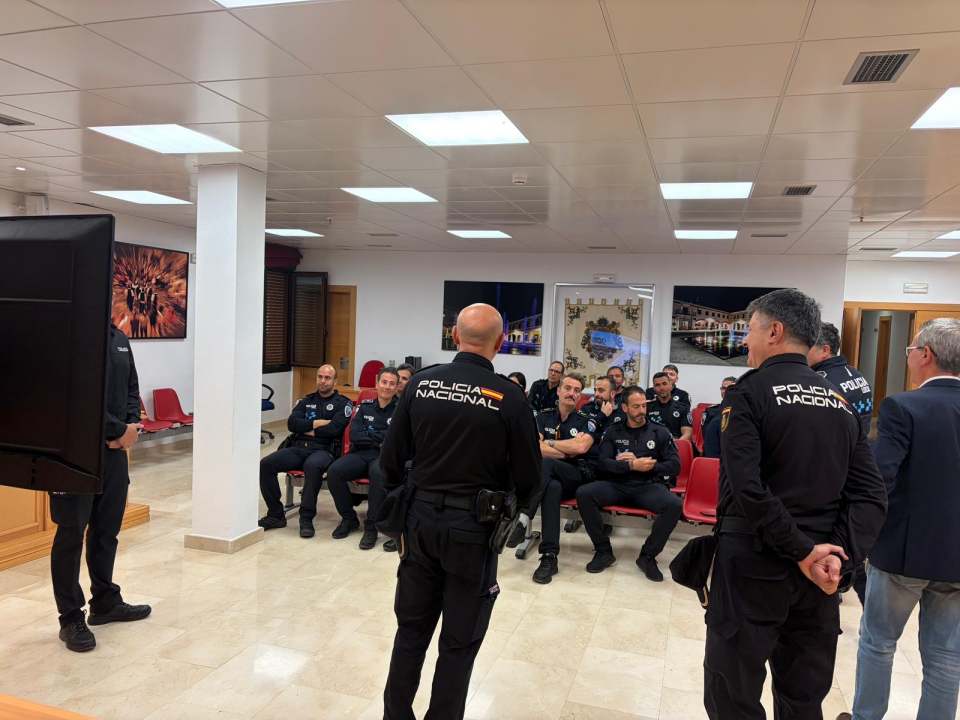 Villacañas acoge una jornada formativa de la Policía Nacional dirigida a Policías Locales de la comarca 8 villacanas policia 03