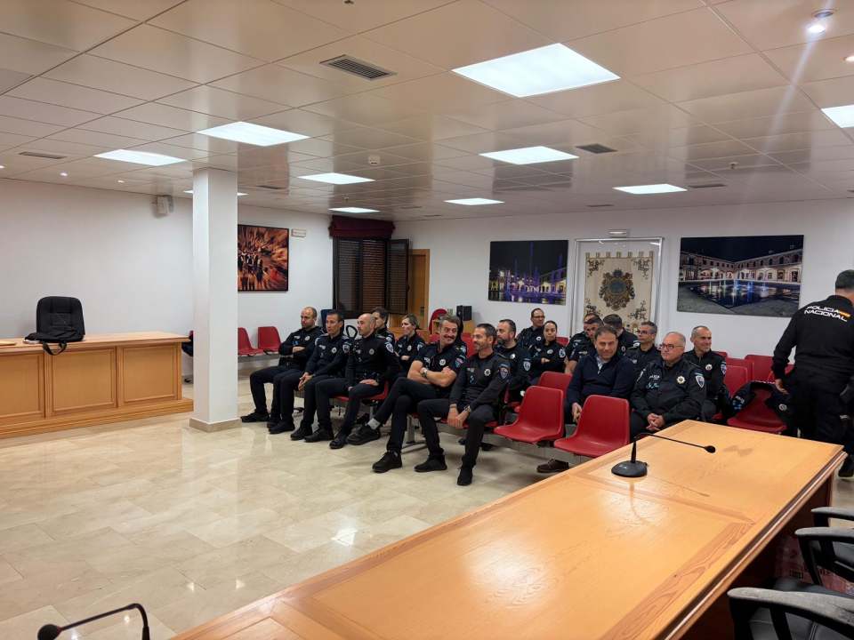 Villacañas acoge una jornada formativa de la Policía Nacional dirigida a Policías Locales de la comarca 2 villacanas policia 09