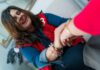 Ocho de cada diez personas mayores víctimas de maltrato atendidas por Cruz Roja son mujeres Ocho de cada diez personas mayores víctimas de maltrato atendidas por Cruz Roja son mujeres