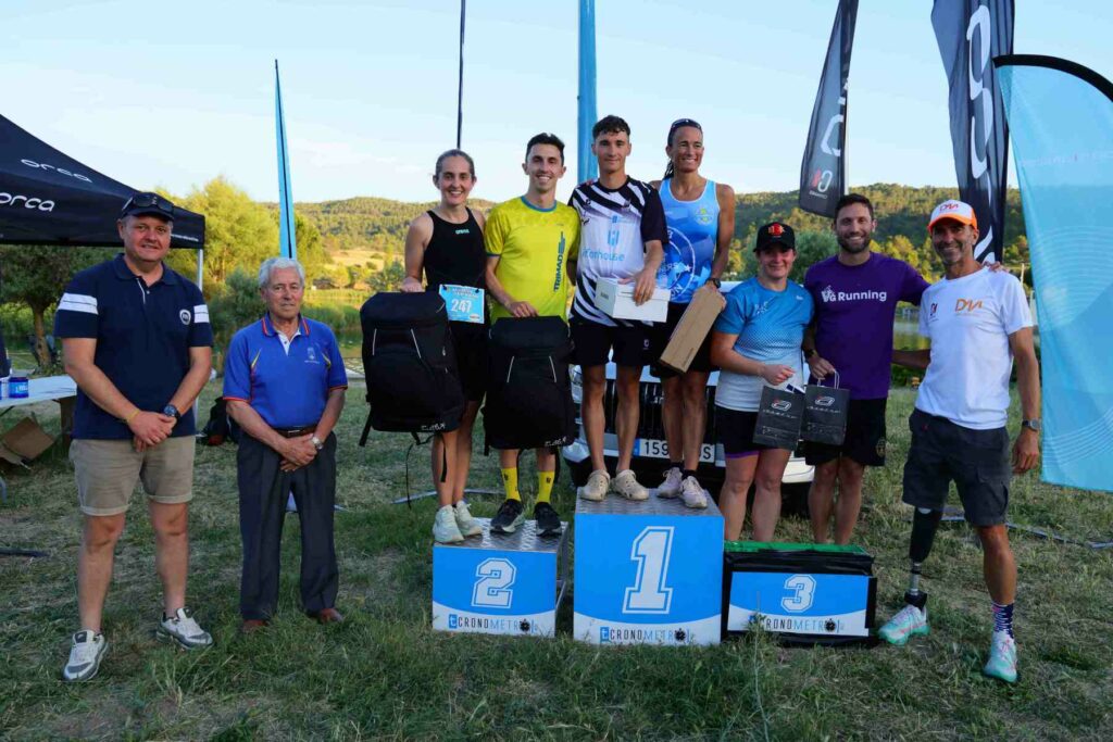 El IX Acuatlón Dani Molina vuelve a convertir el Azud de Pareja en referencia del deporte regional 18 acuatlon dani molina 06