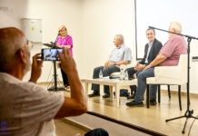Tomelloso convierte la poesía en altavoz para la prevención del cáncer de próstata Antonio Calvo destaca la necesidad de campañas de prevención del cáncer de próstata en el I Festival Nacional de Poesía Prosvida