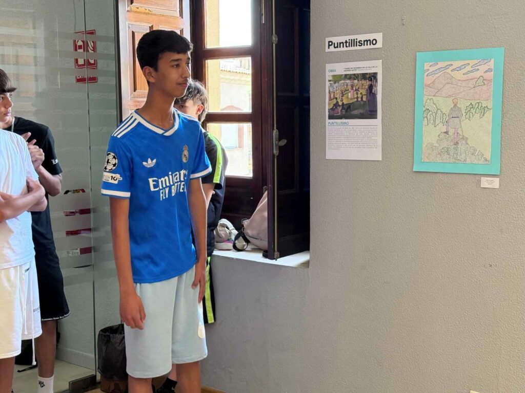 El alumnado del IES Enrique de Arfe inaugura la exposición colectiva “Arteen” con más de un centenar de obras en la Sala Municipal de Exposiciones 5 arteen villacanas 3