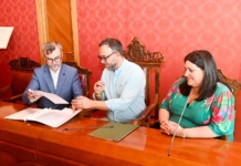Ayuntamiento y Casino Tomelloso firman un convenio de colaboración para impulsar la actividad cultural y la mejora del histórico edificio Ayuntamiento y Casino Tomelloso firman un convenio de colaboración para impulsar la actividad cultural y la mejora del histórico edificio