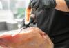 El arte del corte de jamón vuelve al Casino de Tomelloso con una nueva cita formativa El arte del corte de jamón vuelve al Casino de Tomelloso con una nueva cita formativa