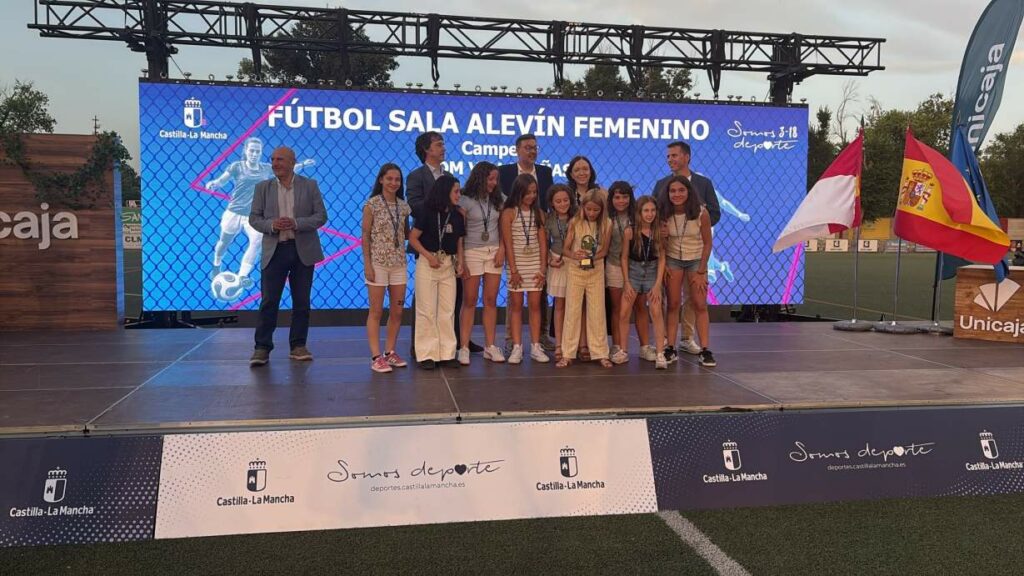 clm premia equipo alevin villacanas 5