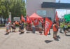 Concentración ante la planta de García Carrión en Daimiel «por el despido de cuatro personas trabajadoras sin justificación» según CCOO Concentración ante la planta de García Carrión en Daimiel por el despido de cuatro personas trabajadoras sin justificación