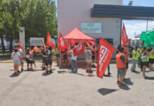 Concentración ante la planta de García Carrión en Daimiel «por el despido de cuatro personas trabajadoras sin justificación» según CCOO Concentración ante la planta de García Carrión en Daimiel por el despido de cuatro personas trabajadoras sin justificación