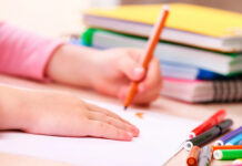 CSIF denuncia que «la falta de climatización en la mayoría de los centros educativos compromete la salud y el bienestar de alumnado y trabajadores» CSIF denuncia que "la falta de climatización en la mayoría de los centros educativos compromete la salud y el bienestar de alumnado y trabajadores"