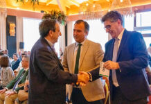 David Moreno defiende el Plan Nacional del Agua de VOX para acabar con las guerras territoriales y «el abandono del sector primario» David Moreno defiende el Plan Nacional del Agua de VOX para acabar con las guerras territoriales y el abandono del sector primario
