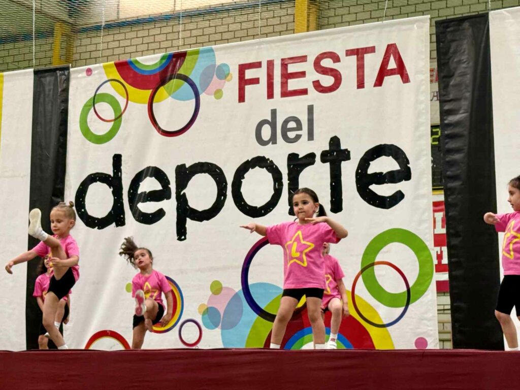 El Polideportivo Municipal Las Pirámides acoge la Fiesta Fin de Curso del deporte villacañero 2 deporte villacanas verano 7