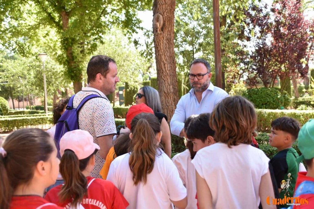 Tomelloso celebra el Día Mundial del Medio Ambiente con escolares en el Parque de la Constitución 2 dia medio ambiente ttomelloso 02