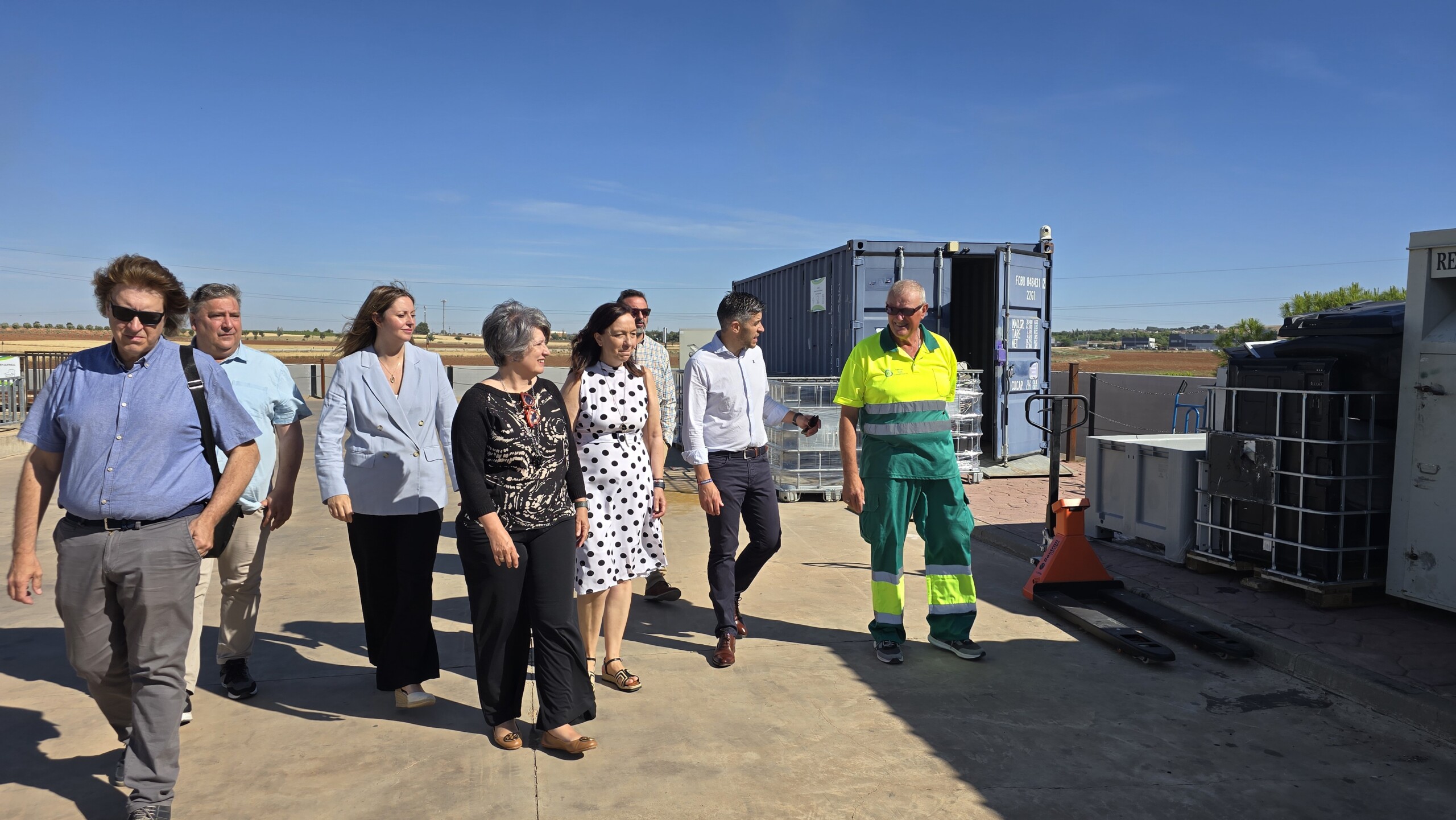El Gobierno de Castilla-La Mancha impulsa la digitalización de 68 puntos limpios de la región y refuerza la economía circular con una inversión de 1,7 millones de euros 3 El Gobierno de Castilla-La Mancha impulsa la digitalización de 68 puntos limpios de la región y refuerza la economía circular con una inversión de 1,7 millones de euros