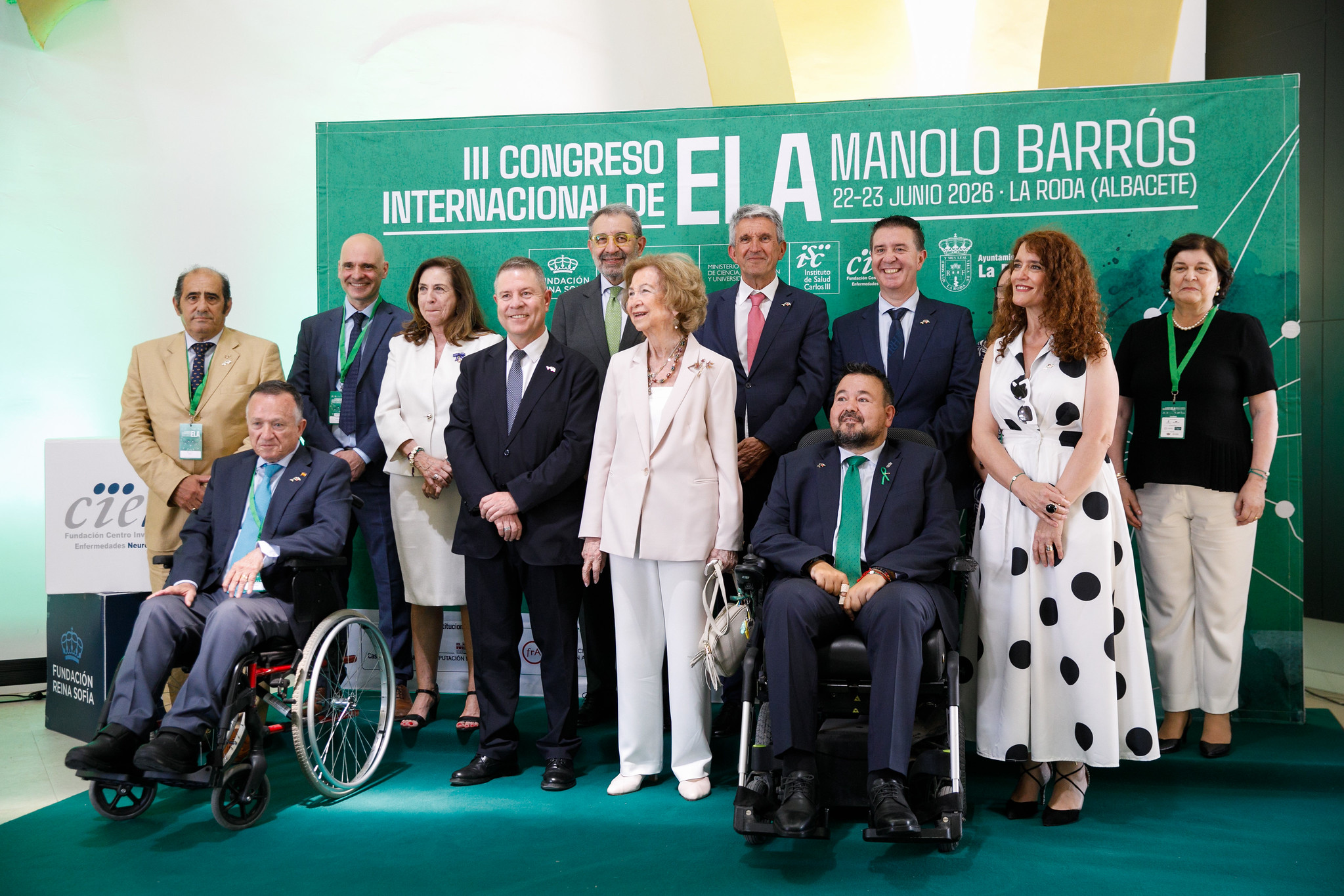 García-Page reclama blindar la investigación frente a los vaivenes políticos y económicos 1 El presidente García-Page pide que se blinden las ayudas a la investigación y que su financiación quede al margen de disputas políticas
