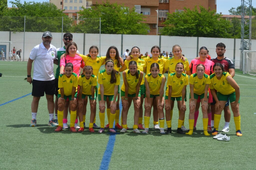 La Escuela de Fútbol de Tomelloso brilla en Albacete con un subcampeonato y un bronce 4 La Escuela de Fútbol de Tomelloso brilla en Albacete con un subcampeonato y un bronce