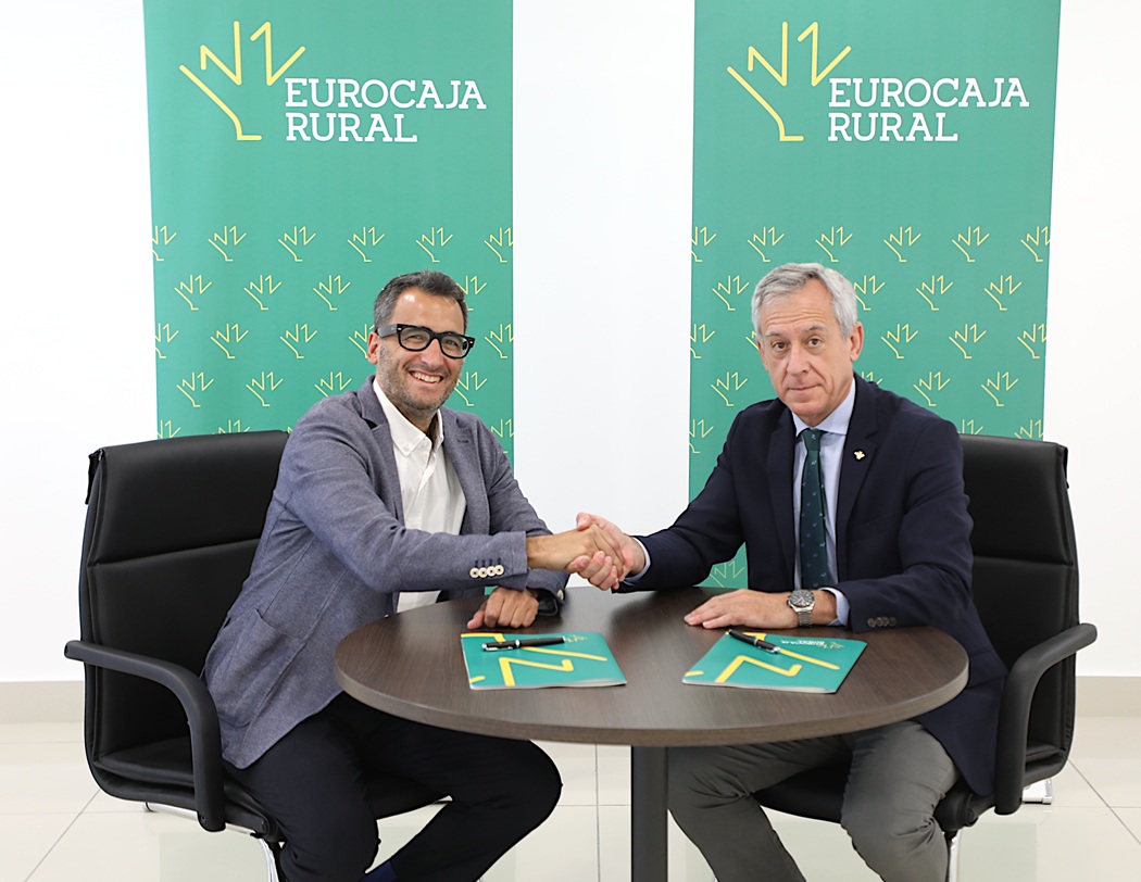 Eurocaja Rural y APEFA amplían su alianza para promover el crecimiento del sector farmacéutico alicantino