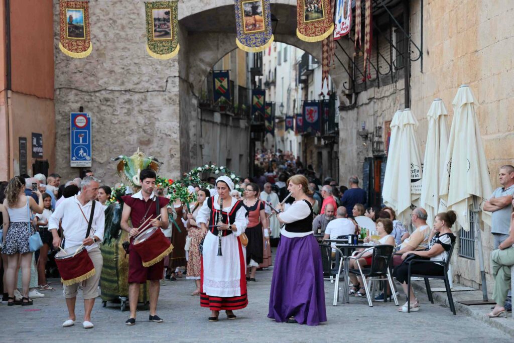 Pastrana celebra del 26 al 28 de junio la XXIV edición del Festival Ducal bajo el lema "Poder y Mística" 10 festival ducal pastrana 07