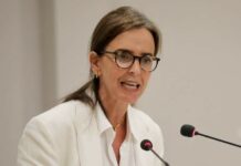Fúnez exige la dimisión de la presidenta de la SEPI tras su imputación y reclama al ministro de Hacienda que lo anuncie hoy en el Senado Fúnez exige la dimisión de la presidenta de la SEPI tras su imputación y reclama al ministro de Hacienda que lo anuncie hoy en el Senado