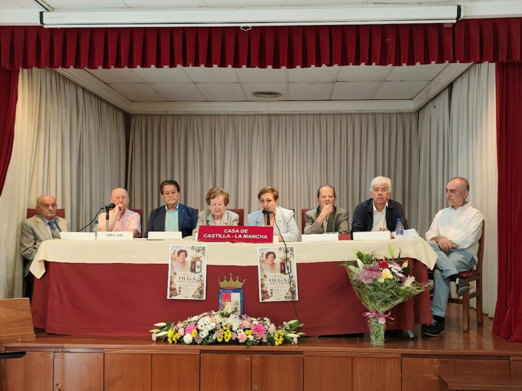 Olga Alberca Pedroche, más de 40 años llevando Castilla-La Mancha por bandera 6 homenaje olga alberca 2