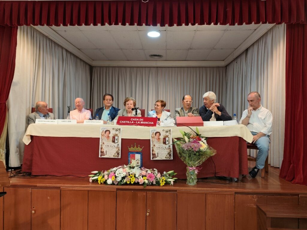 Olga Alberca Pedroche, más de 40 años llevando Castilla-La Mancha por bandera 4 homenaje olga alberca 4