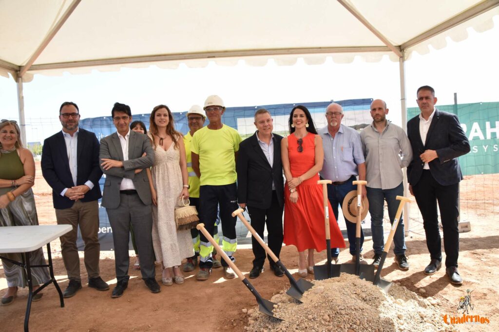 Whitewater Group colocó en Tomelloso la primera piedra de una nueva etapa industrial ligada al agua, los centros de datos y el empleo 40 inauguracion whitewater tomelloso 35