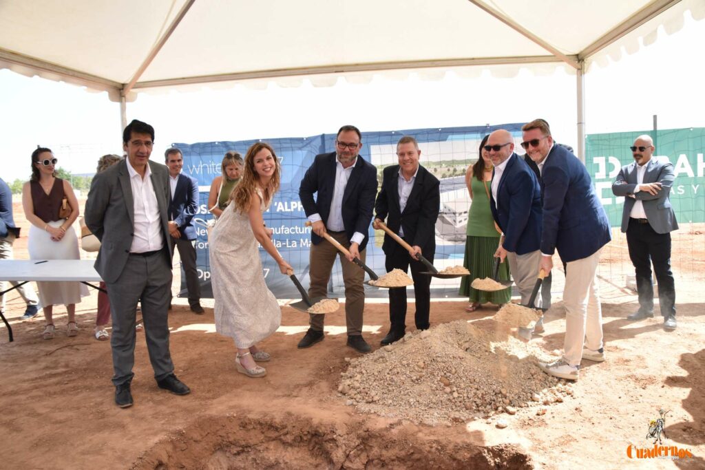 Whitewater Group colocó en Tomelloso la primera piedra de una nueva etapa industrial ligada al agua, los centros de datos y el empleo 47 inauguracion whitewater tomelloso 42