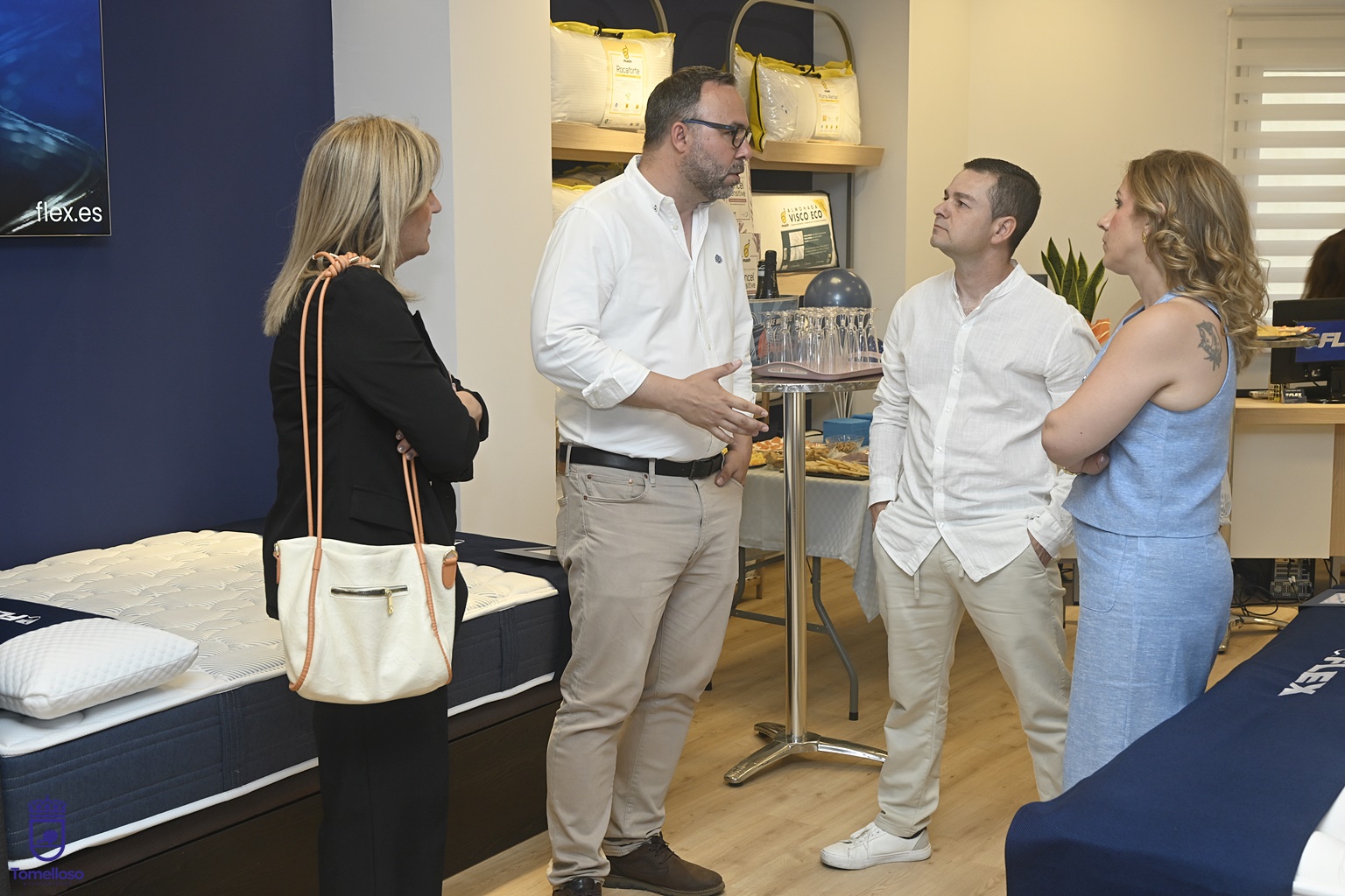 Inaugurada en Tomelloso la tienda “Flex, descansa Tomelloso” en la calle Socuéllamos, 1 2 Inaugurada en Tomelloso la tienda “Flex, descansa Tomelloso” en la calle Socuéllamos, 1