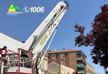 Un incendio en un edificio de viviendas movilizó ayer a los bomberos de Tomelloso Un incendio en un edificio de viviendas movilizó ayer a los bomberos de Tomelloso