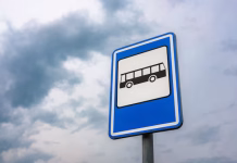 Izquierda Unida de Tomelloso critica el uso del autobús urbano para dar servicio a una discoteca privada Izquierda Unida de Tomelloso critica el uso del autobús urbano para dar servicio a una discoteca privada