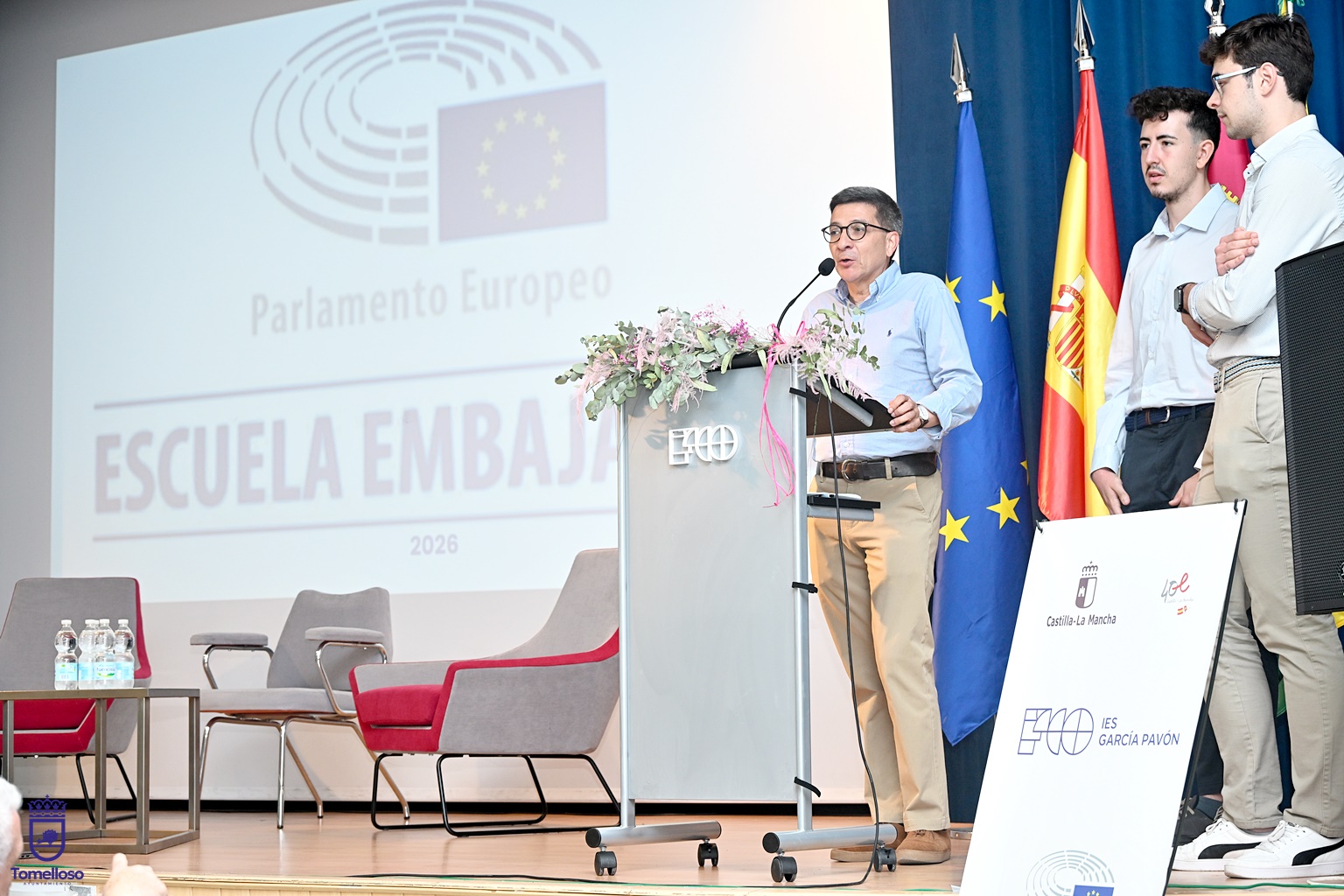 Tomelloso mira a Europa desde las aulas del IES García Pavón 5 Javier Navarro destaca el valor de la formación europea y el pensamiento crítico en la clausura de la Escuela Mentora del Parlamento Europeo del IES García Pavón