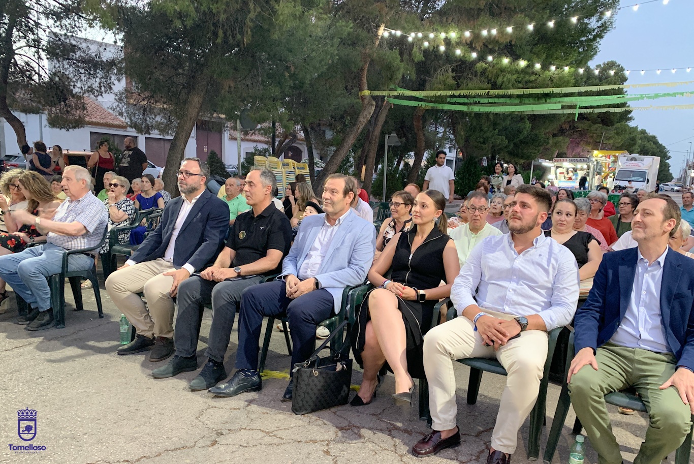 El Barrio Maternidad abre sus fiestas reivindicando la convivencia y la vida vecinal 3 Javier Navarro pone en valor el trabajo de las asociaciones vecinales durante la inauguración de las fiestas del Barrio Maternidad